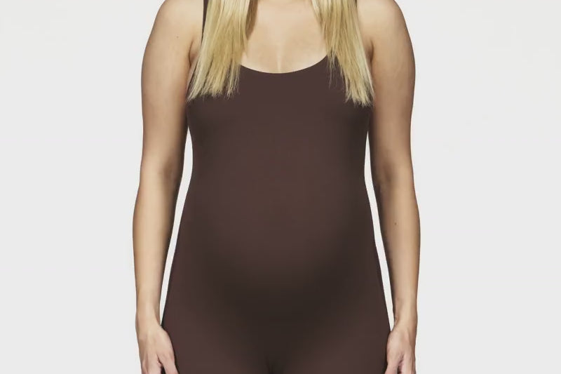 Bra-free Pilates bodysuit with breathable, moisture-wicking fabric, no front seam, and a flattering fit, ideal for pregnancy 